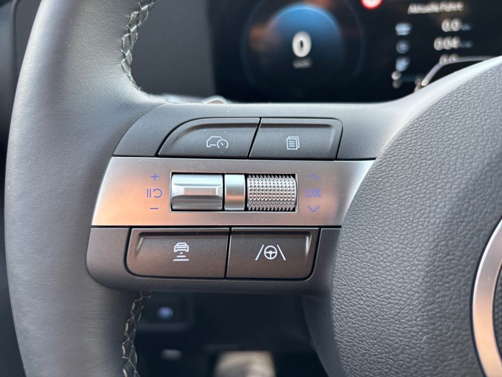 Fahrzeugabbildung Hyundai KONA Elektro 65kWh Trend + Assistenz + elektr. H