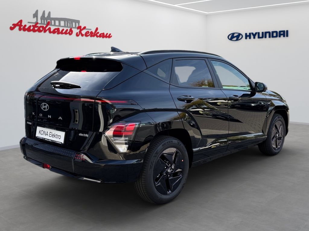 Fahrzeugabbildung Hyundai KONA Elektro 65kWh Trend + Assistenz + elektr. H