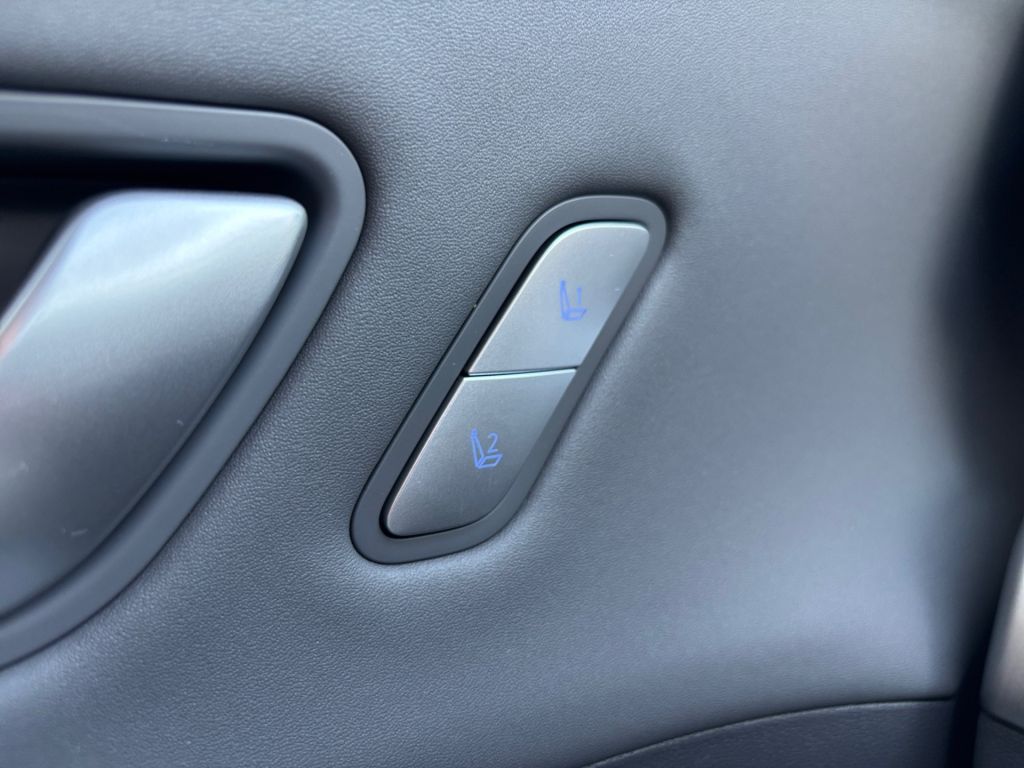 Fahrzeugabbildung Hyundai KONA 1.6 GDI DCT Hybrid Prime (SX2)