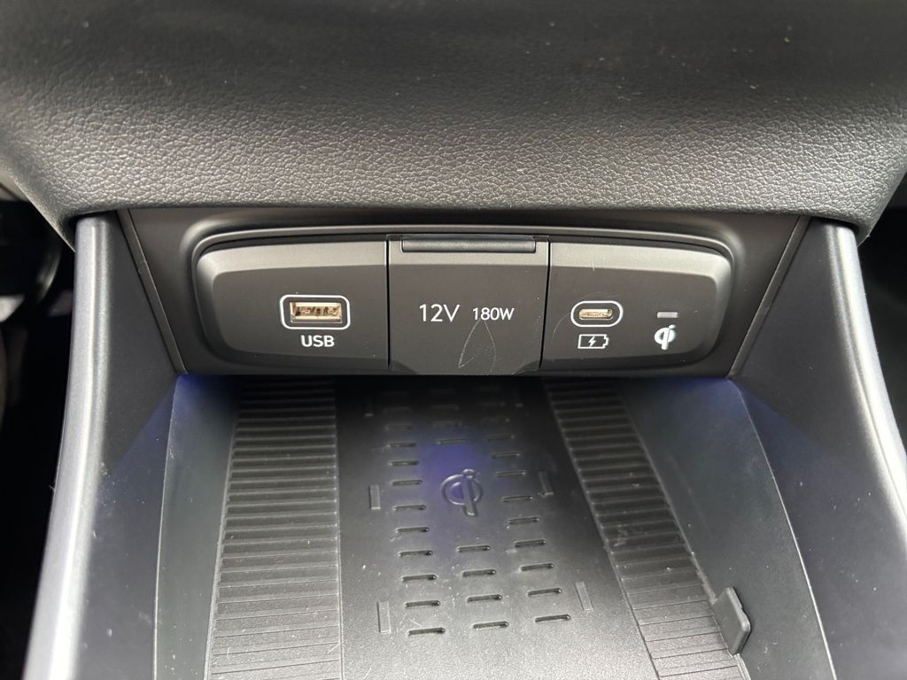 Fahrzeugabbildung Hyundai i20 1.0 T-GDI DCT Blackline (BC3)