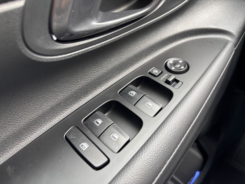 Fahrzeugabbildung Hyundai i20 1.0 T-GDI DCT Blackline (BC3)