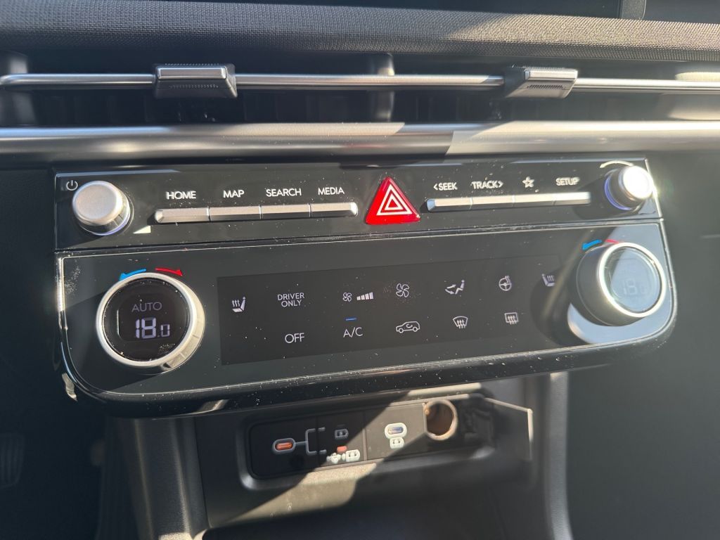 Fahrzeugabbildung Hyundai TUCSON 1.6 T-GDi Plug-in-Hybrid 2WD Trend (NX4e)
