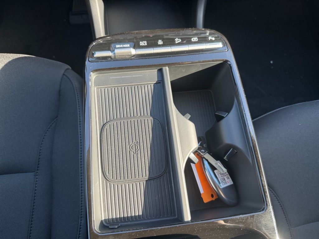 Fahrzeugabbildung Hyundai TUCSON 1.6 T-GDi Plug-in-Hybrid 2WD Trend (NX4e)