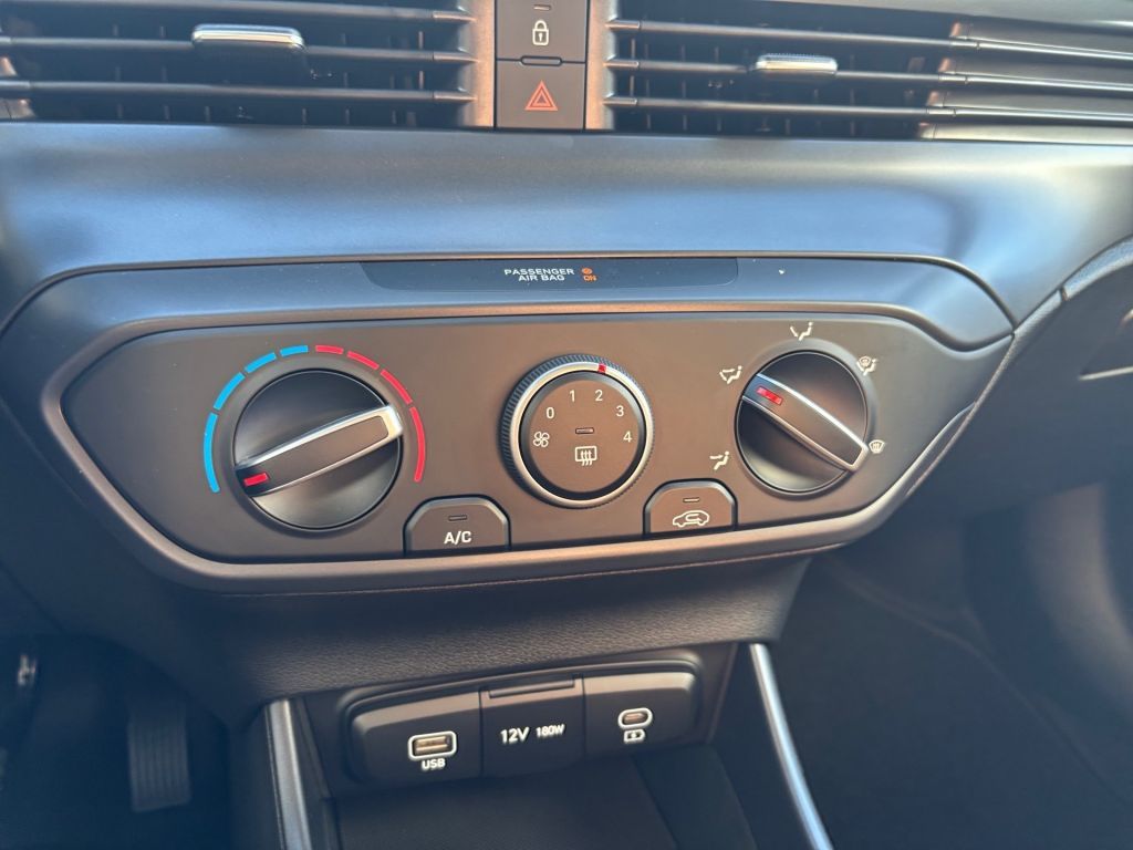 Fahrzeugabbildung Hyundai i20 1.0 T-GDI Trend BlackEdition
