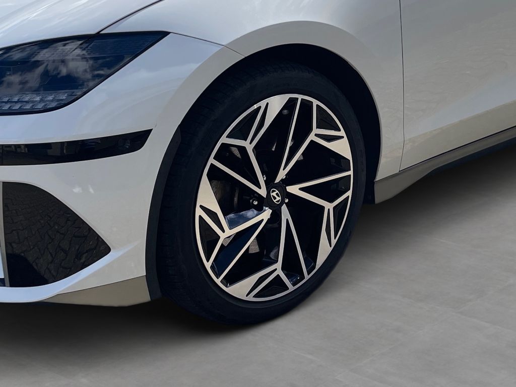 Fahrzeugabbildung Hyundai IONIQ 6 77,4 kWh 4WD Uniq *digitale Außenspiegel