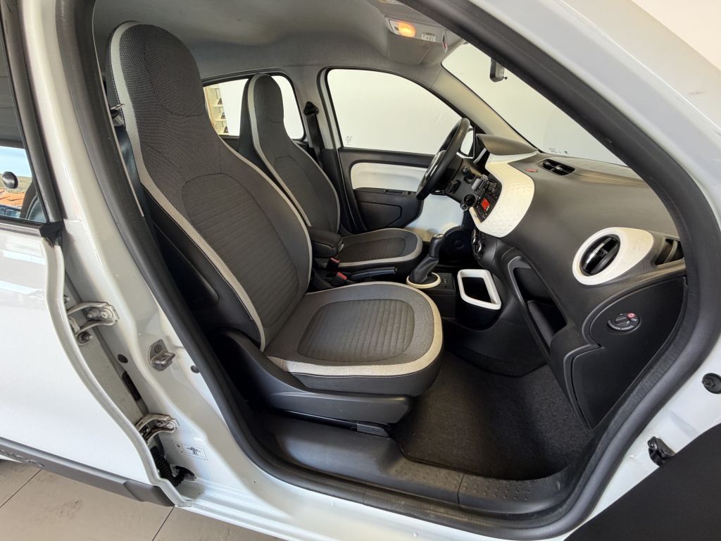 Fahrzeugabbildung Renault Twingo SCe 70 Experience + Standheizung + PDC +