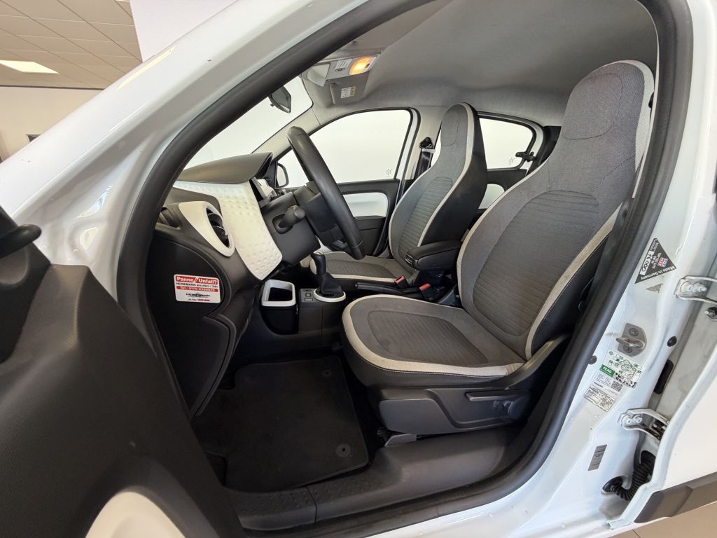 Fahrzeugabbildung Renault Twingo SCe 70 Experience + Standheizung + PDC +