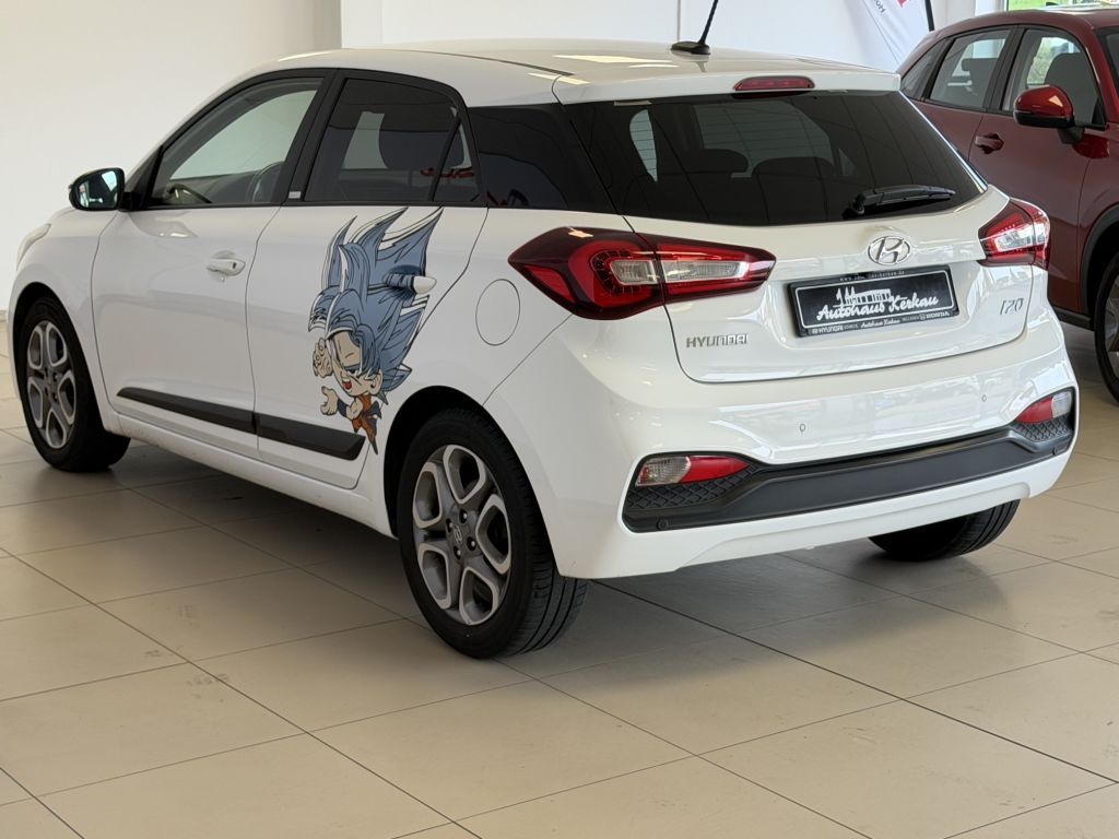 Fahrzeugabbildung Hyundai i20 blue 1.2 YES!+Navi+R-Kam.+Winterräder+