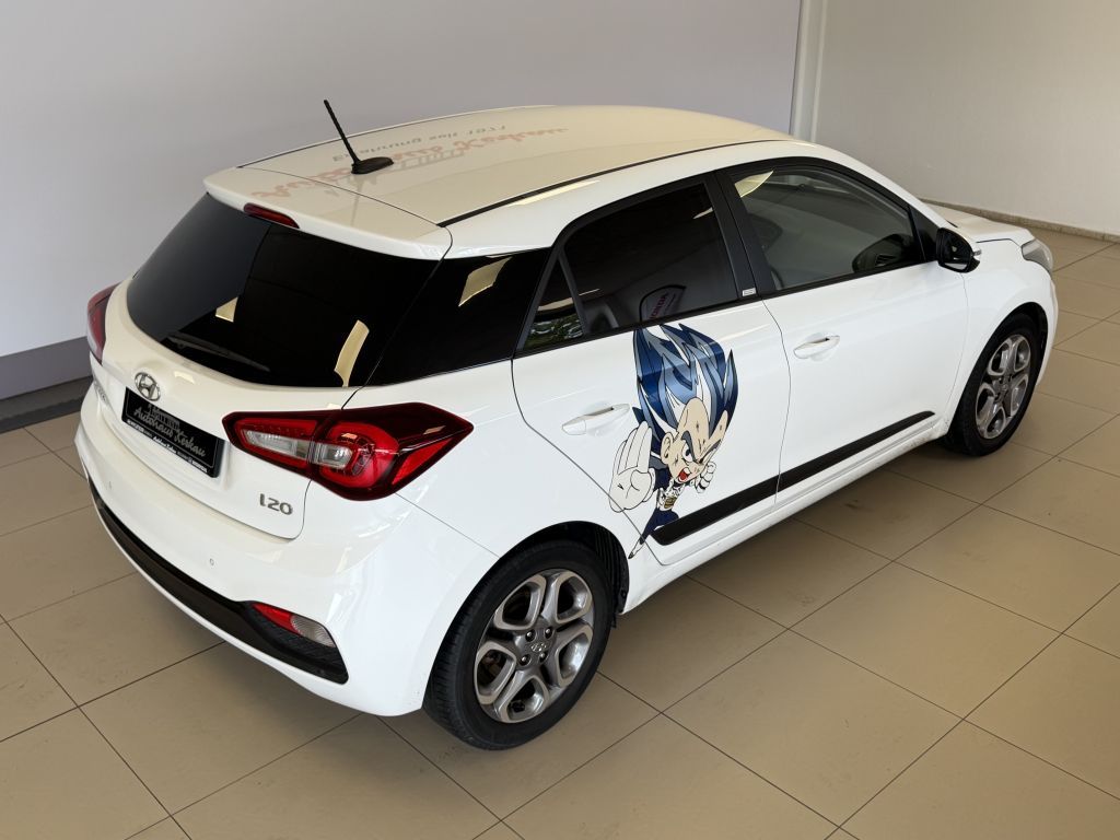 Fahrzeugabbildung Hyundai i20 blue 1.2 YES!+Navi+R-Kam.+Winterräder+